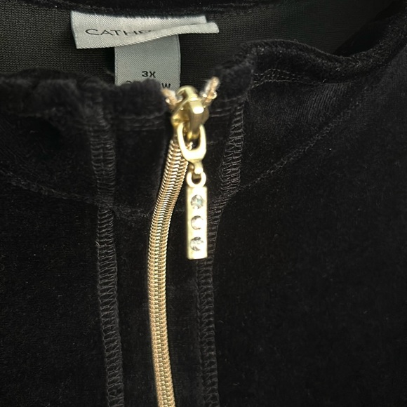 Catherines Velour Half Zip - Picture 2 of 4